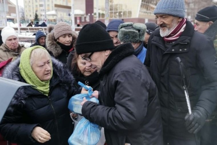 Сестричество милосердия во имя блаженной Ксении Петербургской организует раздачу горячего питания нуждающимся