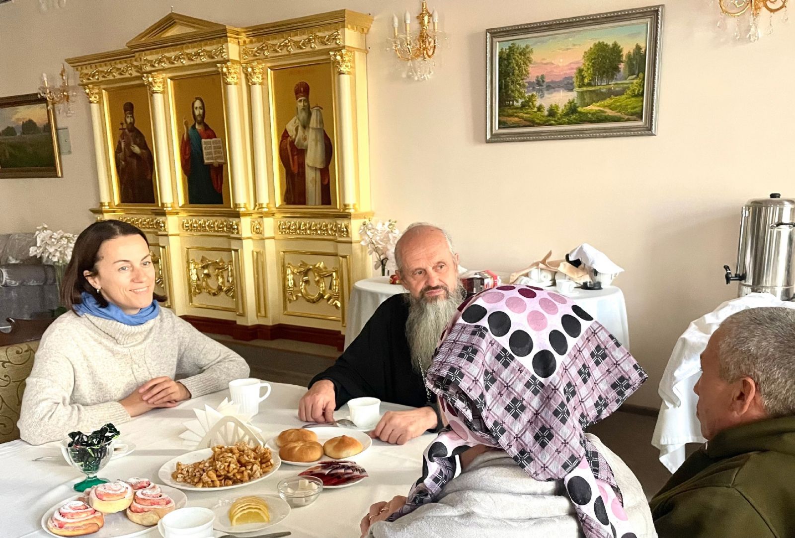 В Казанском Богородицком монастыре состоялась встреча семей участников СВО со священнослужителем