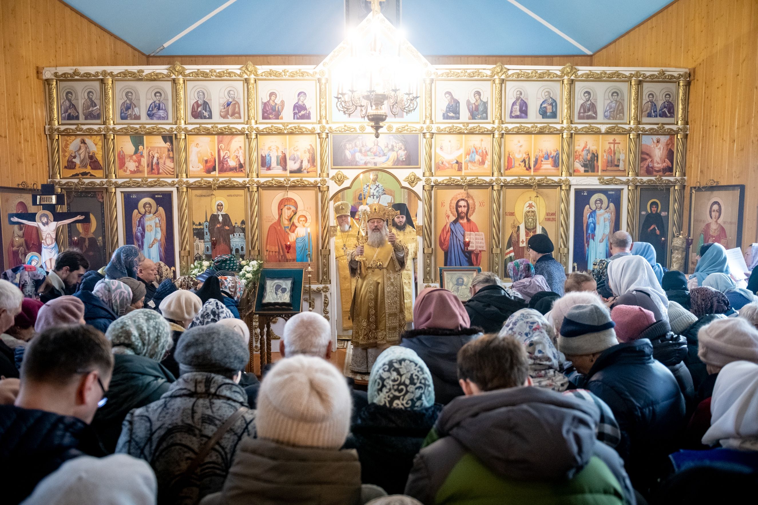 Митрополит Кирилл возглавил престольный праздник в Тихоновском храме Казани