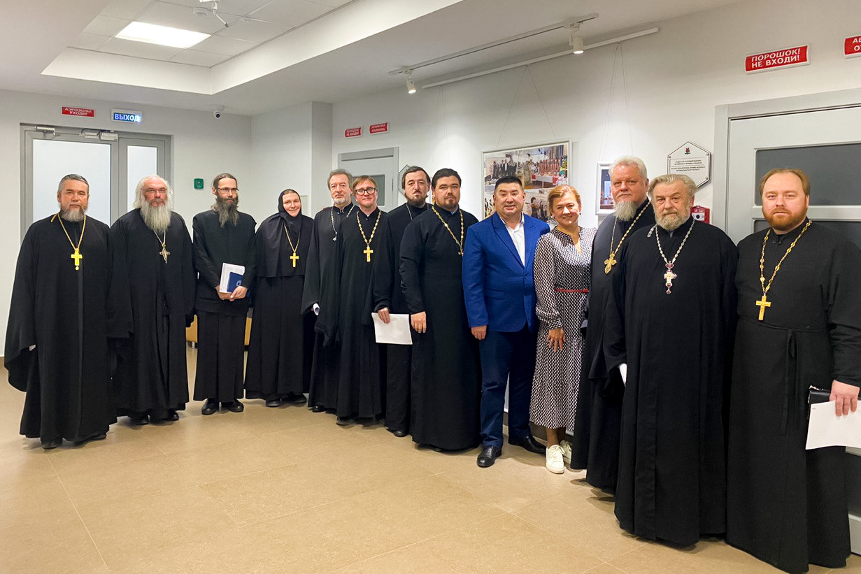 В Исполкоме Казани состоялось совещание, посвящённое формированию архивных фондов православных храмов